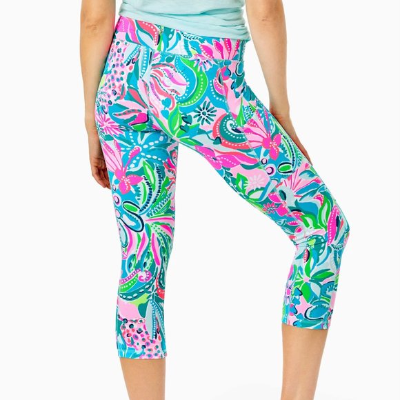 NWT Lilly Pulitzer UPF 50 Luxletic 21" Weekender Crop Legging Turquoise Oasis XS - Picture 2 of 2